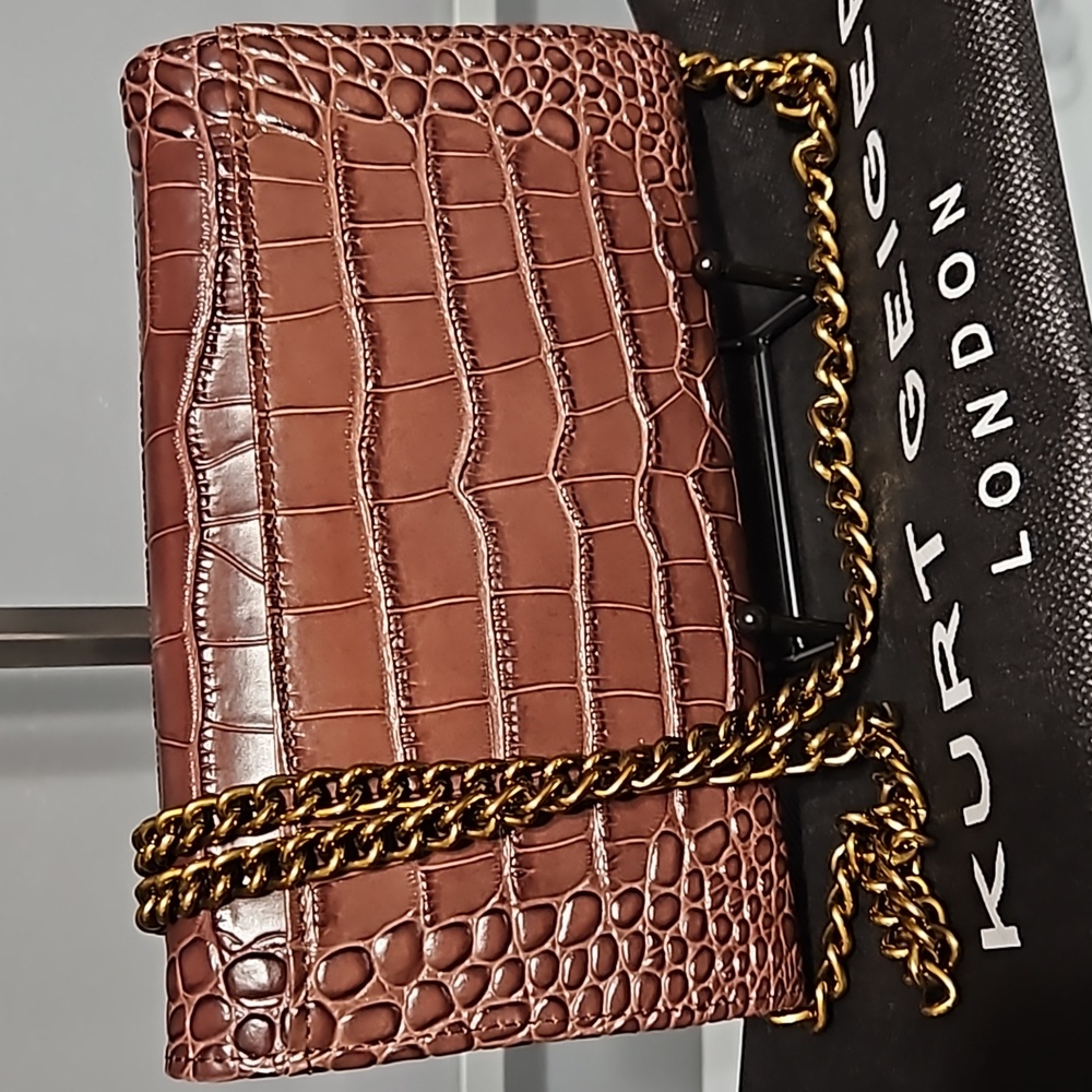 KURT GEIGER LONDON EUC Croc embossed wallet with crossbody chain and dust bag🔥 - Picture 3 of 8